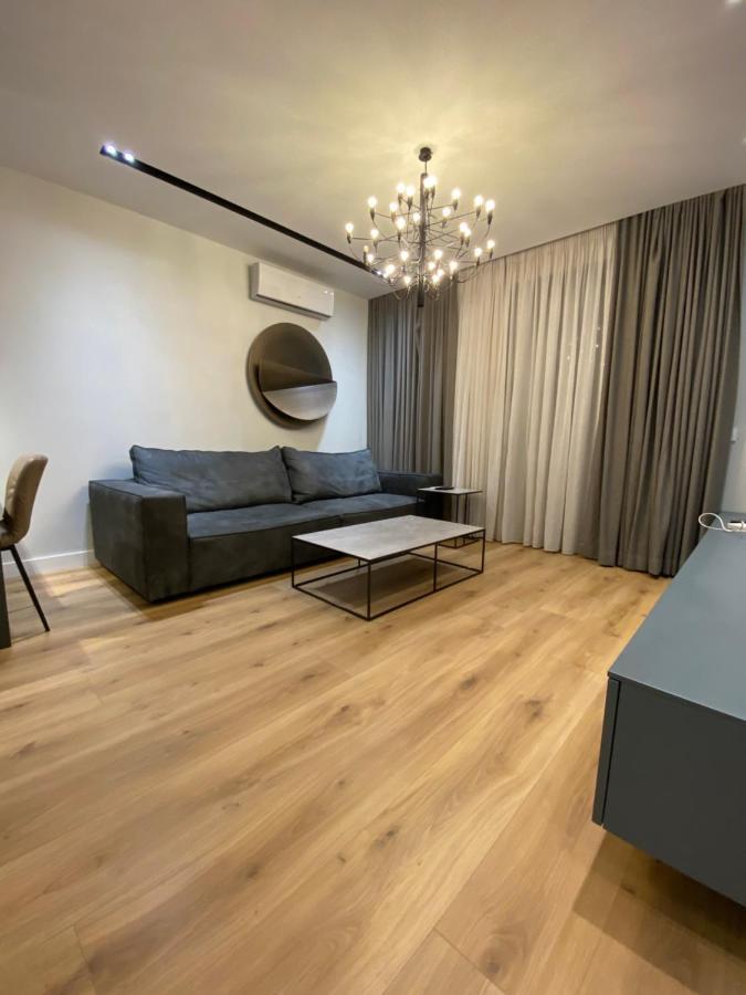 Primo 2 * Tirana